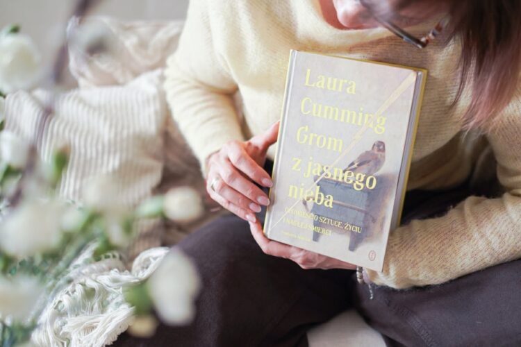 Laura CUmming - Grom z jasnego nieba